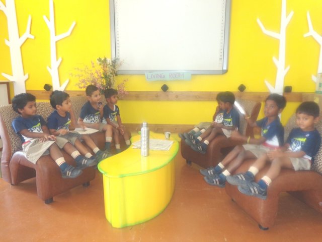 Theme day - Types of rooms : Children learnt about rooms in the house - Lil' Cubs